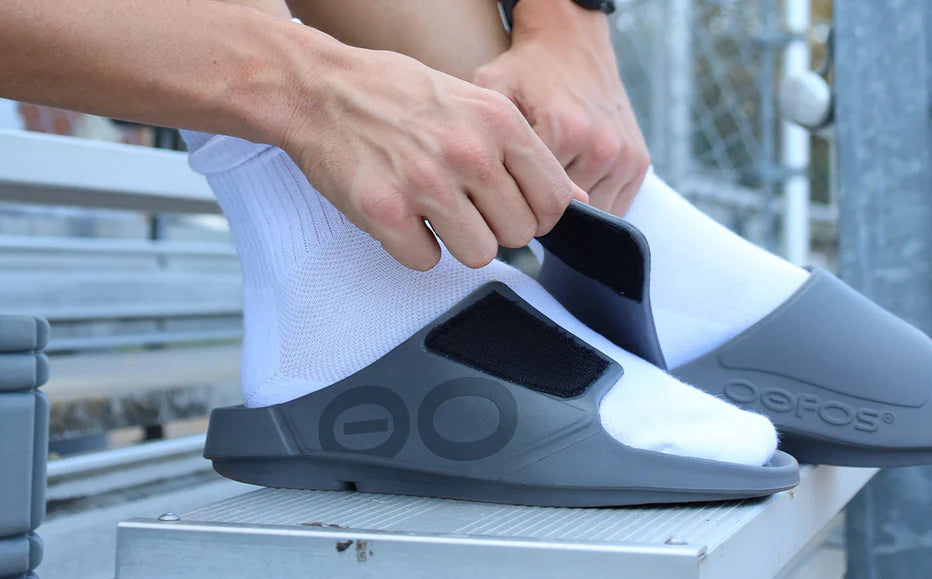 OOFOS OOAHH FLEX SLIDE SLATE – SHOES-n-FEET display picture 1