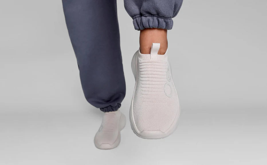 OOFOS OOMY ZEN CHALK WOMEN'S – SHOES-n-FEET