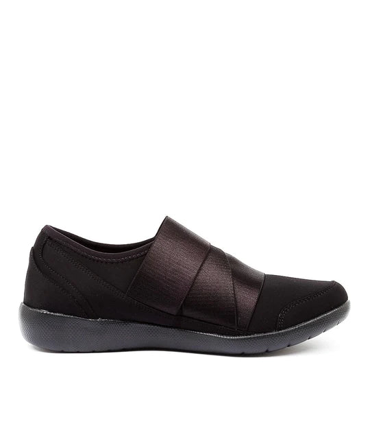 ZIERA URBAN Black Black / 42